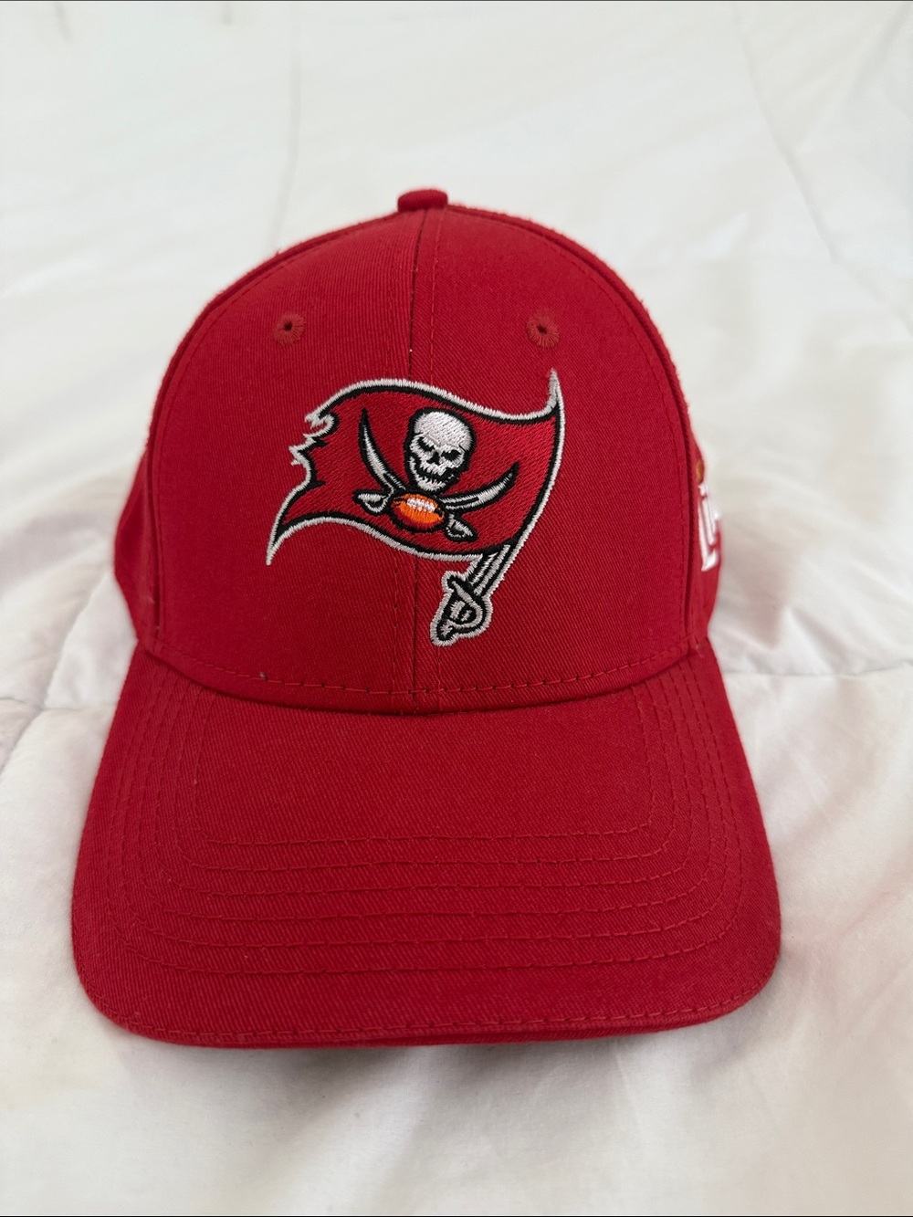 Tampa Bay Buccaneers Red Snapback Hat Miller Light NEW